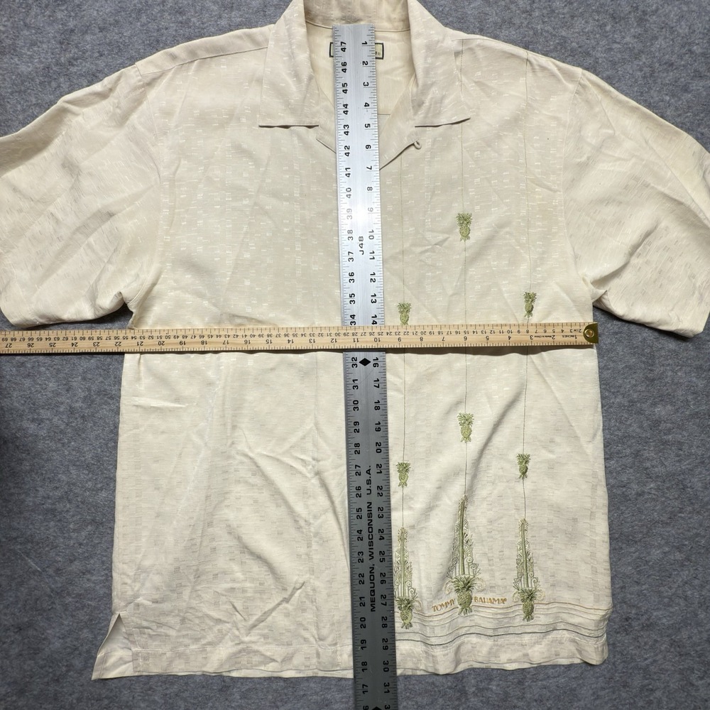 Tommy Bahama Shirt Men M Embroidered Pineapple Silk Beige Textured Relax Fit - Picture 7 of 8